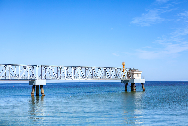 鋼結(jié)構(gòu)油漆廠家解析水性氟碳漆特點(diǎn)有哪些!